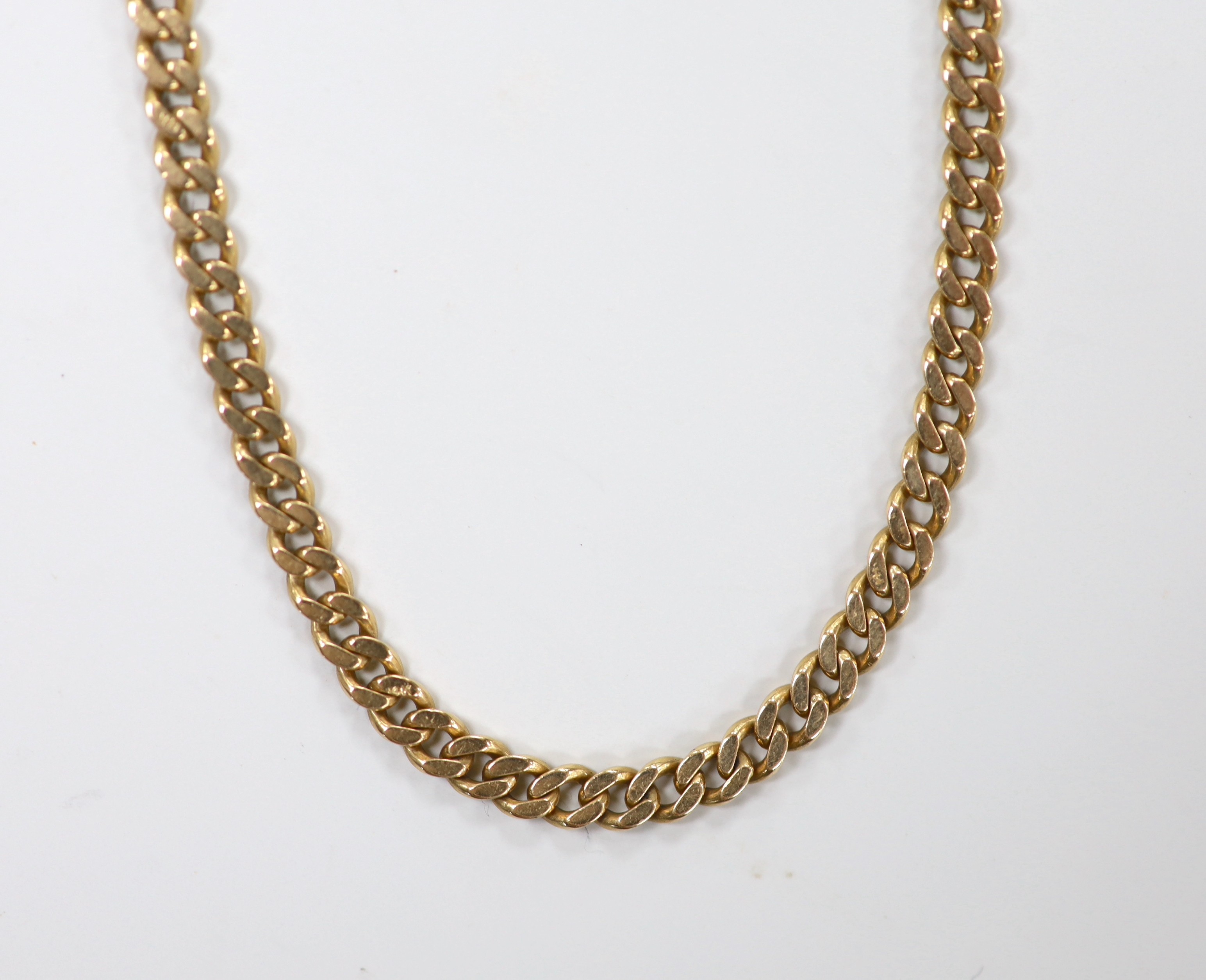 A modern 14k yellow metal curb link chain, 38cm, 18 grams.